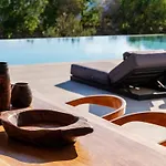 Willa Amnos Mykonos - A Blue Eye Collection *