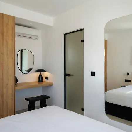 Amnos Mykonos - A Blue Eye Collection Willa Kalafati