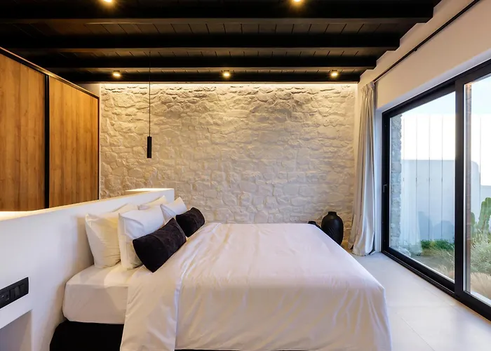 Villa Amnos Mykonos - A Blue Eye Collection