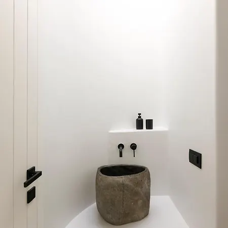 Villa Amnos Mykonos - A Blue Eye Collection