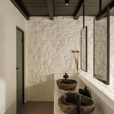 Amnos Mykonos - A Blue Eye Collection * كالافاتيس