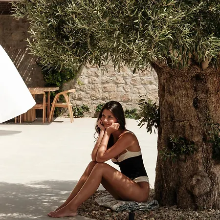 Amnos Mykonos - A Blue Eye Collection