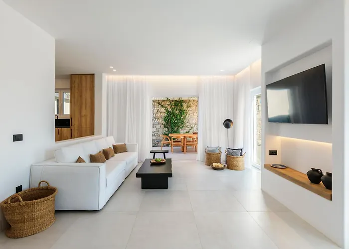 Amnos Mykonos - A Blue Eye Collection Villa *