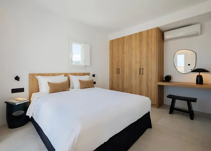 Amnos Mykonos - A Blue Eye Collection