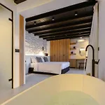 Amnos Mykonos - A Blue Eye Collection * Kalafatis